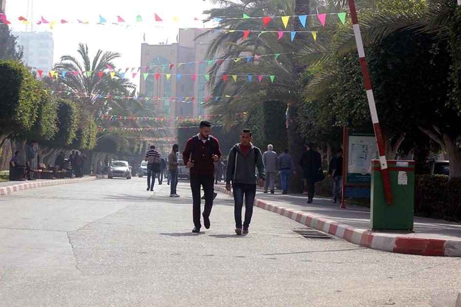 Students at the Islamic University of Gaza. 