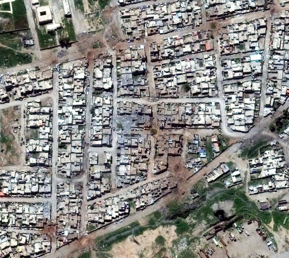 Satellite Imagery of Tanak neighborhood in Mosul on April 26, 2017.