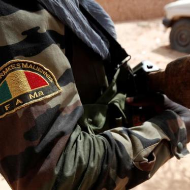 Un membre des Forces armées maliennes (FAMA) photographié lors d’une opération militaire dans le nord du Mali, le 19 octobre 2017.