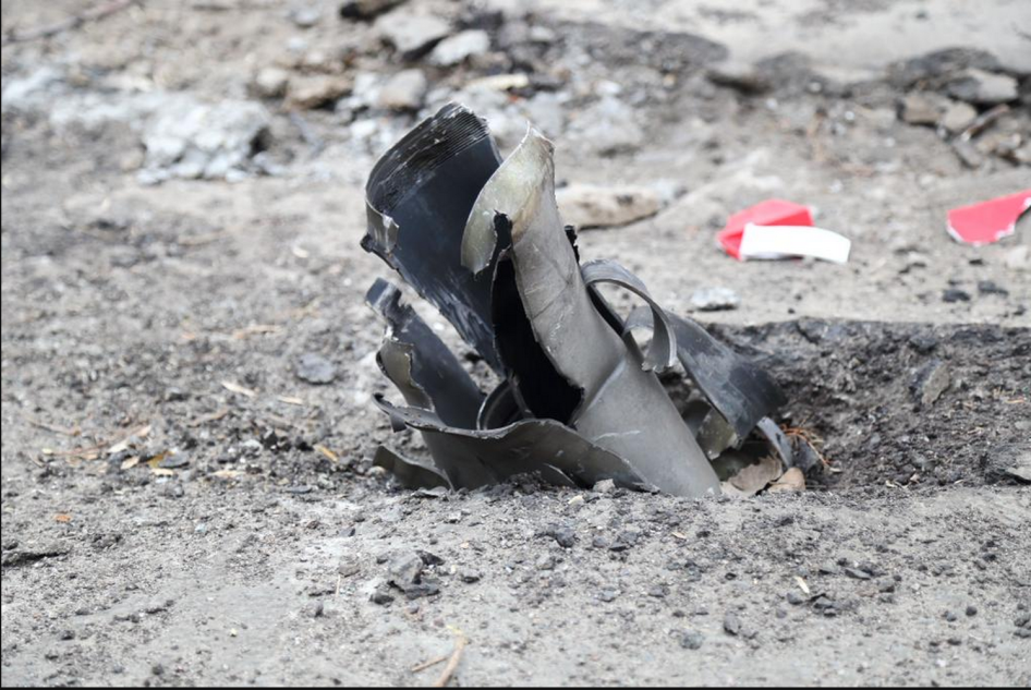 Фрагмент реактивного снаряда от установки «Град». Один из снимков, сделанных исследователями Хьюман Райтс Вотч на востоке Украины в 2014 – 2015 гг.