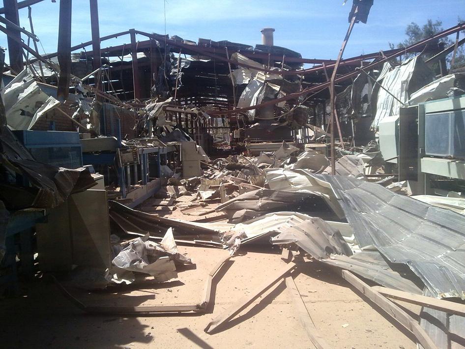  Destruction at the location of an air strike at Radfan Ceramics Factory, west of Sanaa, Yemen, on September 23, 2015.