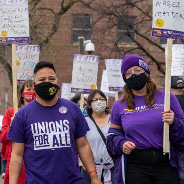 Frontline healthcare workers in Minnesota picket for fair wages. 