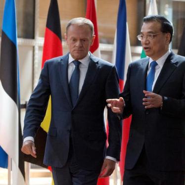 European Council President Donald Tusk and Chinese Premier Li Keqiang arrive at the EU-China Summit in Brussels on June 2, 2017.