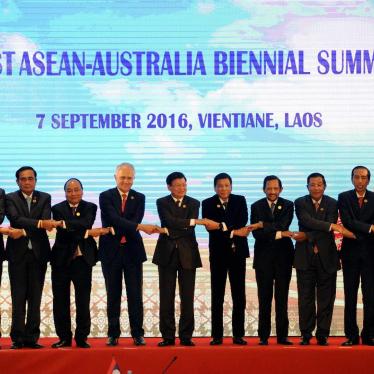 Southeast Asian leaders pose for a picture with Australian Prime Minister Malcolm Turnbull during the ASEAN-Australia Biennial Summit in Vientiane, Laos, September 7, 2016. 