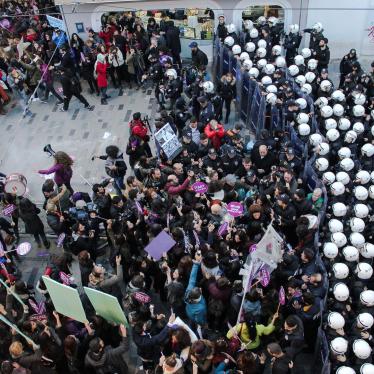 Women assembled in Istanbul on International Day for the Elimination of Violence against Women are blocked by police, November 25, 2018.